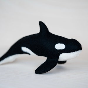 Felt Orca Whale Sewing Patterns - Felt Killer Whale soft toy sewing pattern PDF
