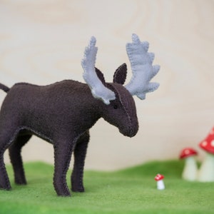 Felt Moose Felt Animal Sewing Pattern  - PDF Pattern