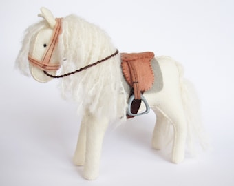 Felt Horse with saddle and bridle Sewing Pattern PDF, Waldorf Soft Toy Felt Animal