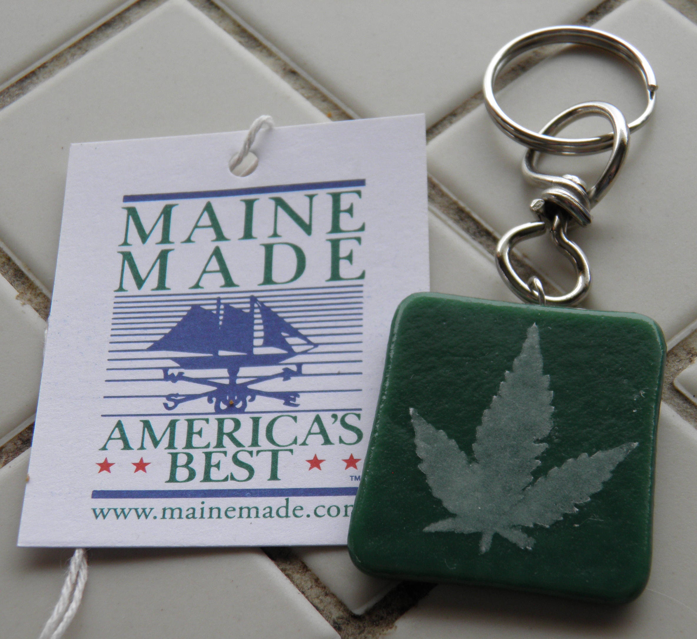 Fossil Vitra Fused Glass Cannabis/marijuana/pot Leaf/key Chain