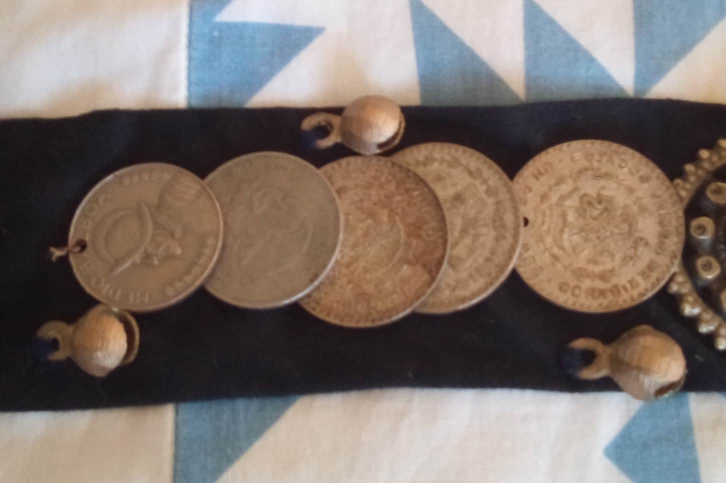 middle eastern headpiece