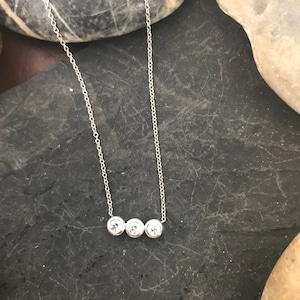 14K ゴールド 3 ストーン ベゼル ネックレス•記念日•誕生日•結婚式•プッシュ プレゼント•母の日