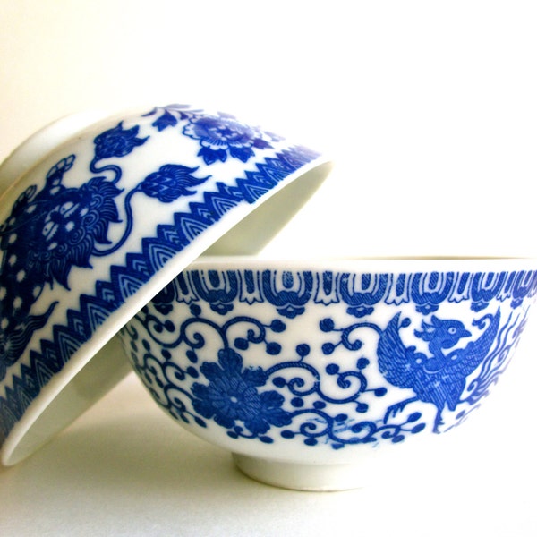 Blue and white rice bowls ceramic footed bowls Vintage bowls   ceramic serving  Asian modern  Ceramics and pottery