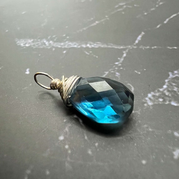 London Blue Quartz Wire Wrapped Gemstone Drop Charm Pendant 
