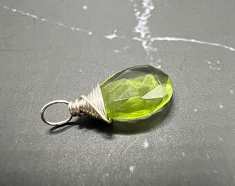 CaratYogi Peridot Gemstone Green Silver Pendant Astrological Genuine Birthstone Handmade August Charms CaratYogi Peridot Gemstone Green Silver Pendant Astrological Genuine Birthstone Handmade August Charms