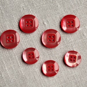Vintage Red Buttons (set)