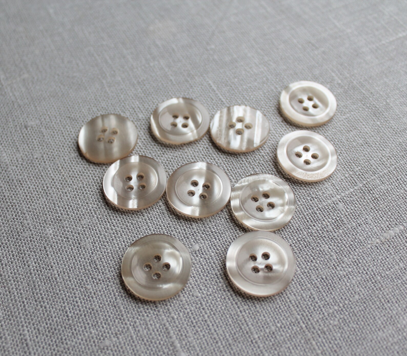 Lot De 50 Boutons Transparents Réversibles Pour Travaux Manuels Et