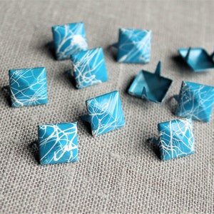 Pyramid Studs Rivets 10 Pcs - Blue and White