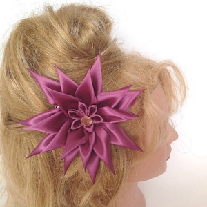 Purple aster flower kanzashi hair clip