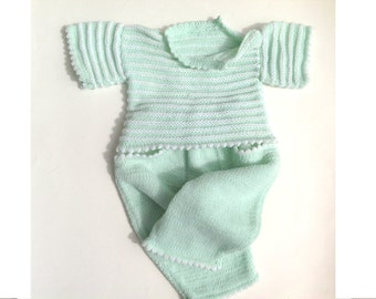 Mignon 2 pièces ensemble bébé pantalon et pull dans des couleurs douces pastel menthe et blanc
