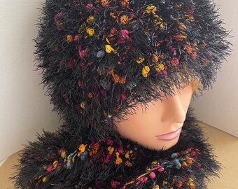 Black/Multicolors Hat and Scarf set