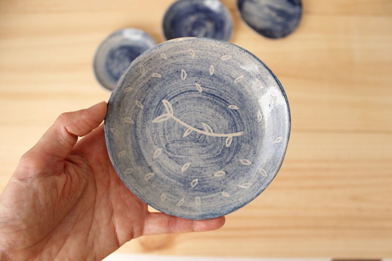 Ring dish Blue decoration Soap dish Stoneware handbuilt little plate Cobalt blue glaze glaze Ready to ship 2