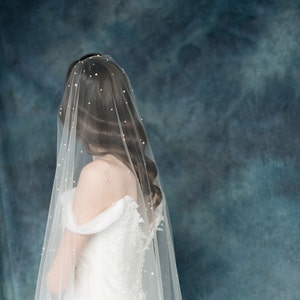 Pearl Wedding Veil, Ivory Bridal Veil, Polka Dot Veil, TulleVeil, Scattered Pearl Veil, Raw Cut Veil, Modern Veil, Single Tier Veil, AMANIE image 4