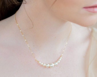 Pearl Bridal Necklace, Neck Jewelry with Pearls, Layering Necklace, Beaded Jewellery for Bridesmaids, Classic Wedding Neck Chain, PEYTON