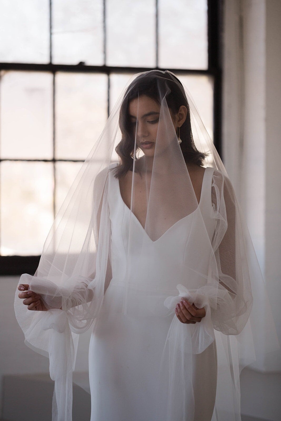 花嫁ベール、ウェディングドレスアクセサリー、レースアップリケブライダルベール、ブライダルベール3Mホワイトカテドラルウェディングベー ベール 花嫁ベール  ホワイト アイボリー ロング カテドラル レース エッジ ウェディング アクセサリー 80cm-100cm ブラ ホワイト ... ブライダルベール ウェディング ブライダルベール ロングウェディング カテドラルベール ブライダルアクセサリー ブライダルベール 5