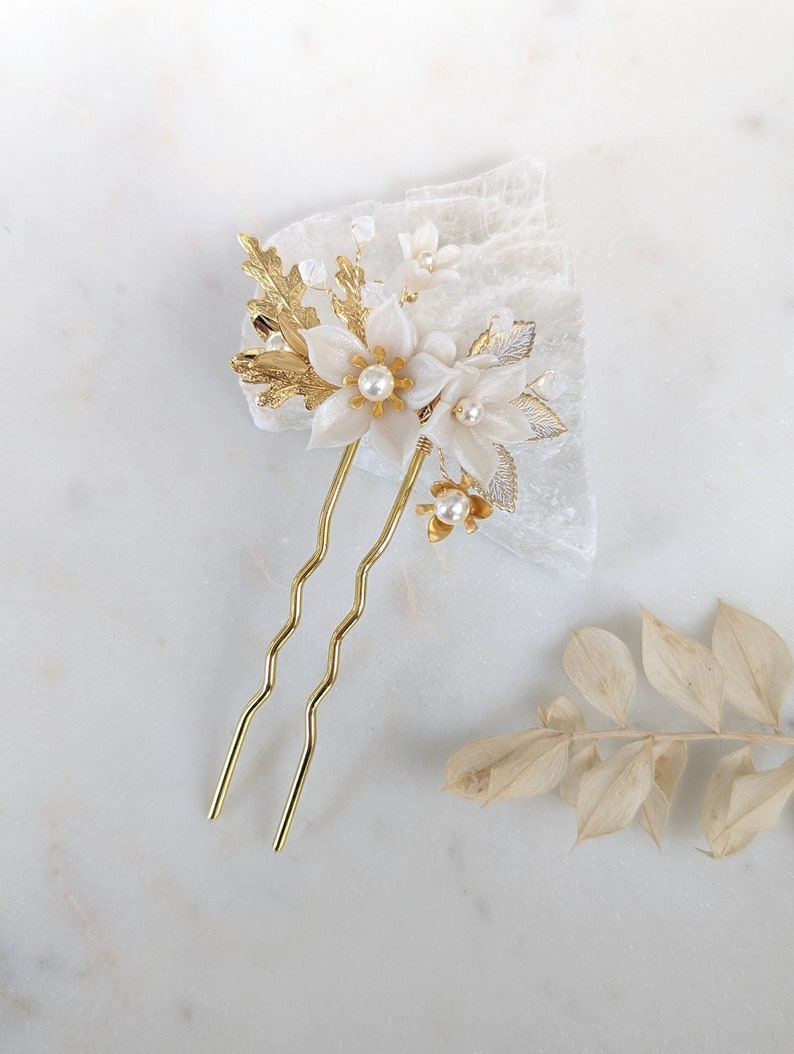 Gold White Flower Hair Pin, Leaf Wedding Hair Clip, Ivory Porcelain Clay Hairpin, Romantic Hair Accessory, Hair Comb for Bridal Updo, NEESA Ivory/White Opal