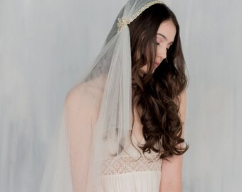 Gold Juliet Veil, Crystal Bridal Cap Veil, Vintage Wedding Veil, Ivory Boho Veil, Silver Beaded Lace Veil, Rose Gold Bohemian Veil, SUSSANAH