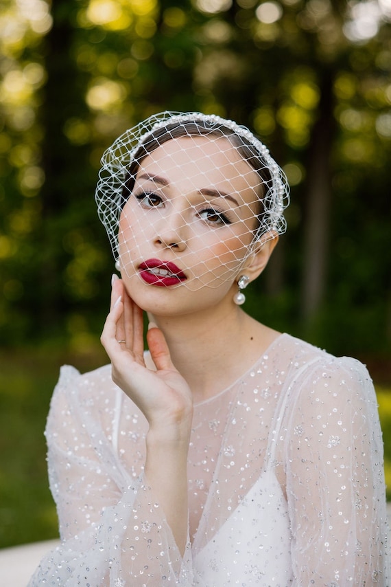 Ivory Birdcage Veil on Headband, French Netting Bridal Veil  display picture 1