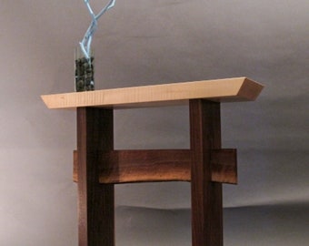 Live Edge Walnut Console Table – Modern Japanese Entryway Furniture