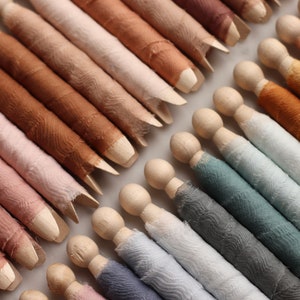 30 FARBEN Hand gefärbtes Crinkle Seidenband Raw Edge