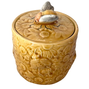 Vintage Majolica Ceramic Honey Jar with bee, Yellow beehive honey pot , beehive ceramic jam jar ,  honeybee decor , honey bee jam jar