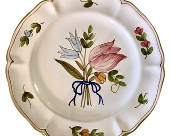 Four Cantigalli Italian Pottery Floral Dinner Plates, made in Florence
