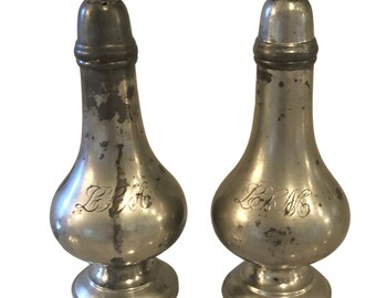 Monogrammed Wallace Pewter Salt Pepper Shakers, Silver Shakers, Silver Metal Shaker, Silver Salt Pepper,