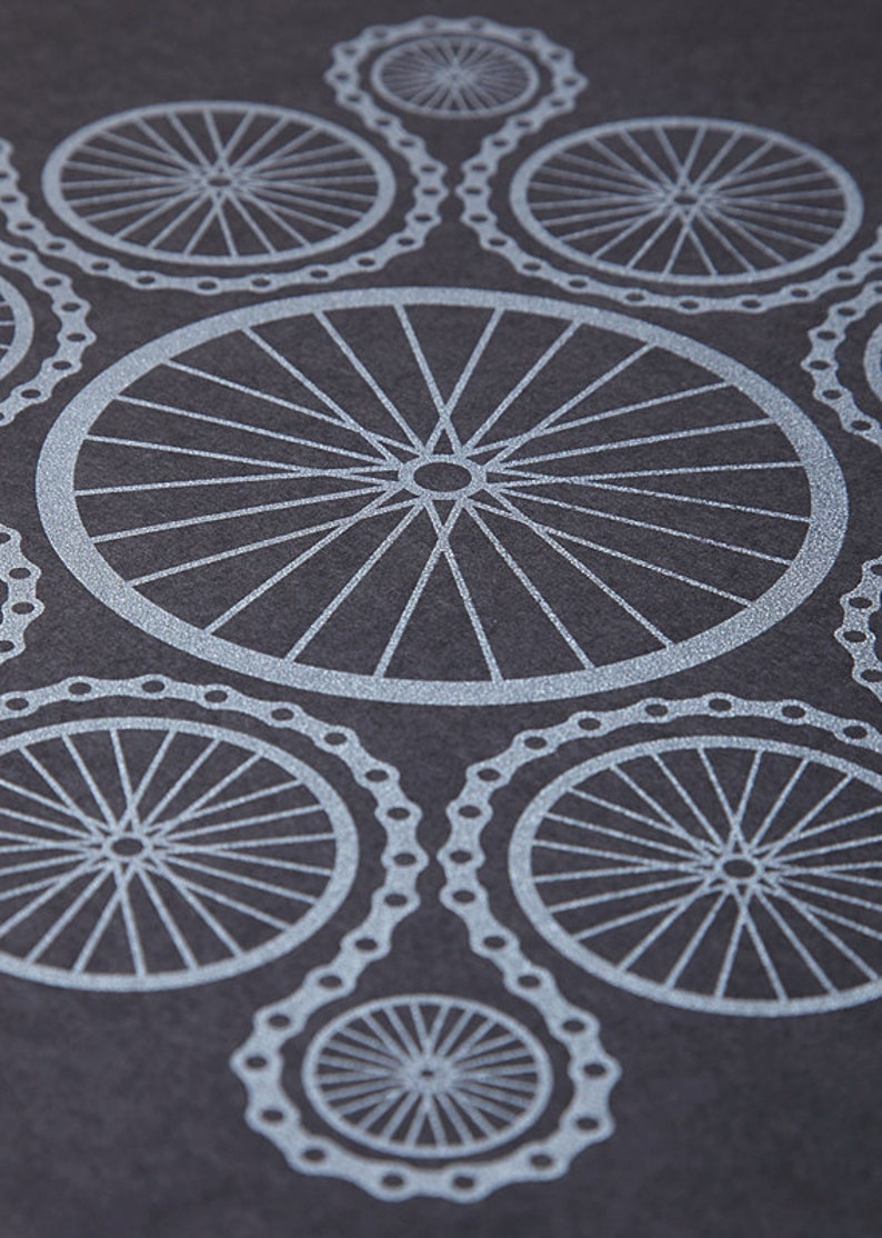 Chain Reaction Screenprint / Cycling Screenprint, Bike Screenprint, Cyclist Screenprint, Cycling Poster, Bike Poster, Silver Screenprint image 2