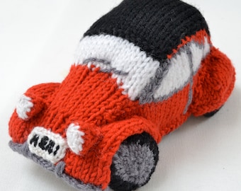 Henrietta 2CV Knitting Pattern