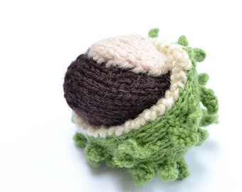 Conker and Shell Knitting Pattern