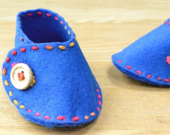 Wrap Over Felt Baby Shoe Sewing Pattern