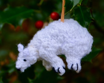 Christmas Polar Bear Knitting Pattern