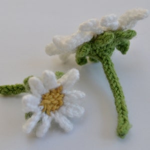 Daisy Knitting Pattern