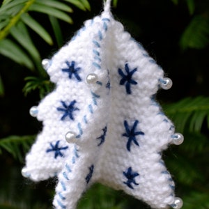Little Christmas Tree Knitting Pattern