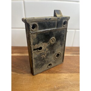 Antique Cast Iron Surface Rim Lock Door Hardware Keeper Catch Strike Plate 4"