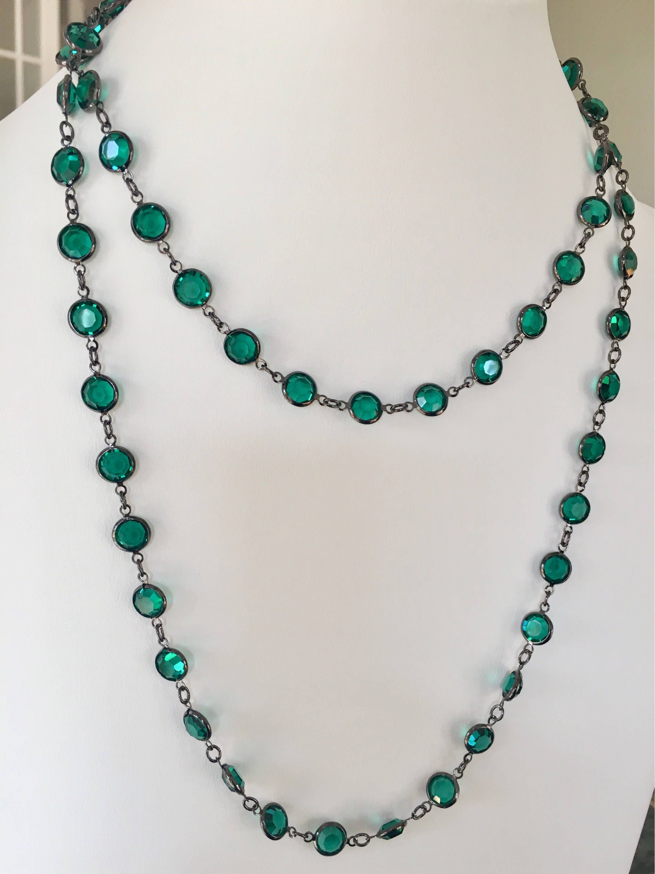 The Emerald Jade Pendant Necklace | SPARROW