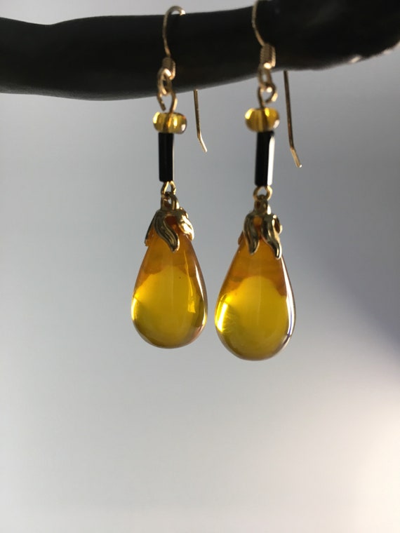 Vintage Bakelite Earrings,  Yellow Earrings, Apple