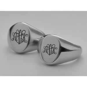 Personalized Stainless Steel Signet Ring Couple&#39;s Ring Set Custom Engraved Rings Signet Ring Set His and Hers Promise Rings Silver Ring Set