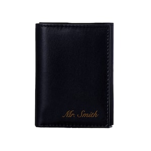 Cartera de cuero personalizada de tres pliegues para hombre con grabado gratuito