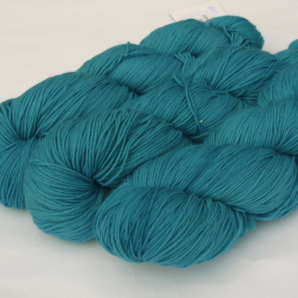 Yarn sock weight Hand dyed 100% Superwash Merino- teal