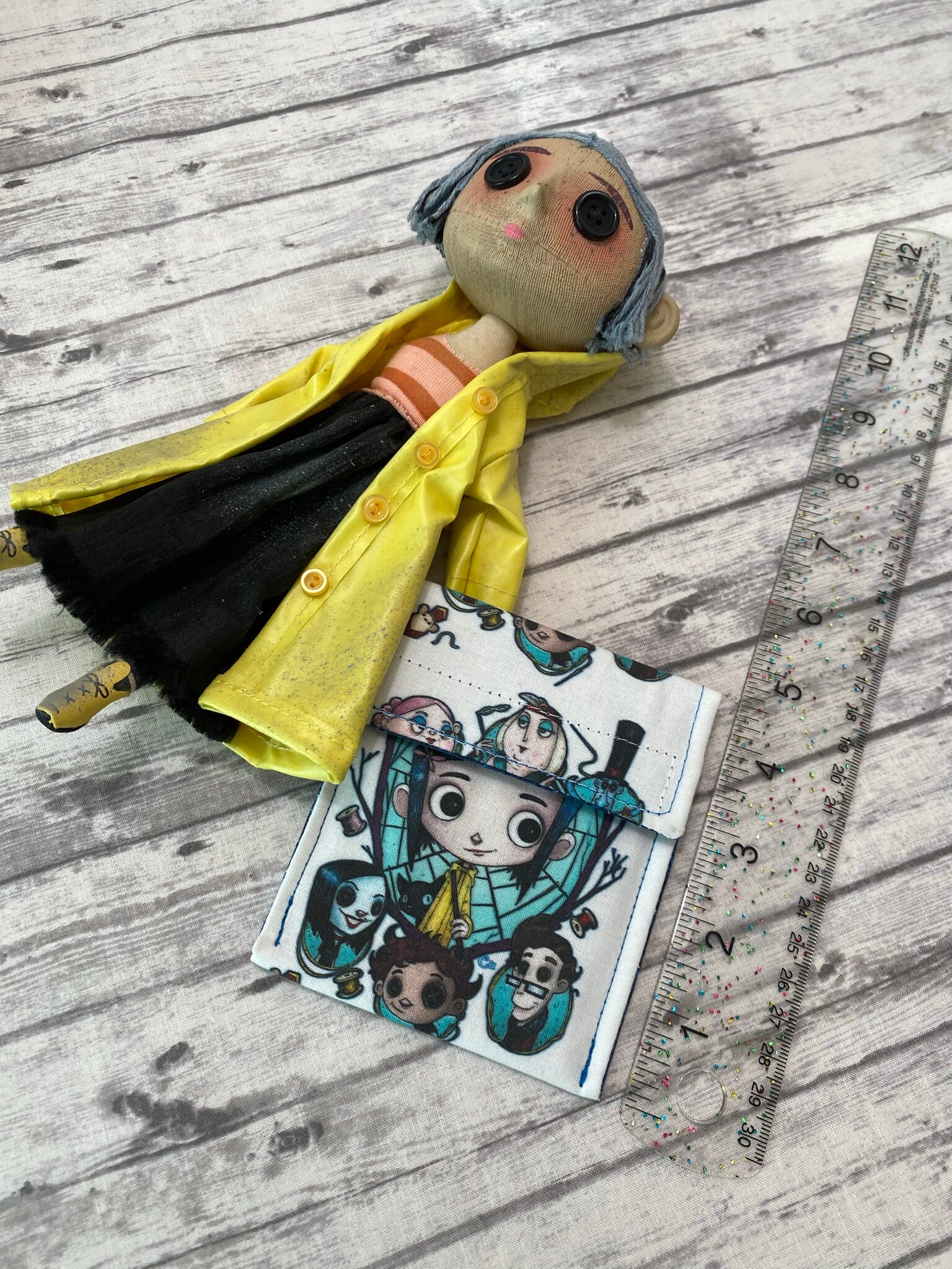 loungefly coraline wallet