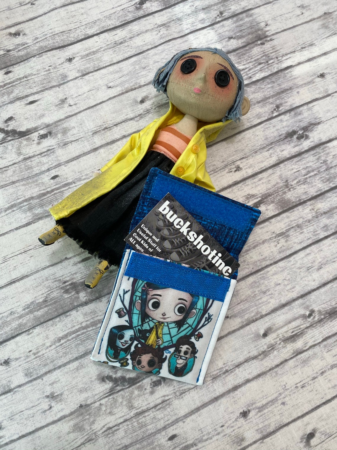 loungefly coraline wallet