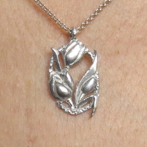 Three Tulips Pendant in Sterling Silver with Patina - Dainty Floral Pendant with a Bouquet of Tulip Flowers - Handmade 925 Silver Necklace