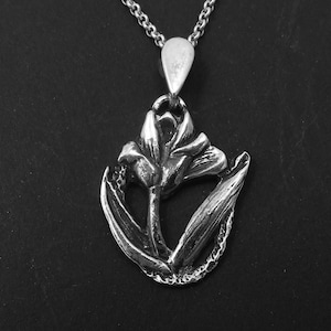 Tulip Pendant in Sterling Silver with Patina - Dainty Floral Pendant with Delicate Tulip Flower - Handmade 925 Silver Necklace