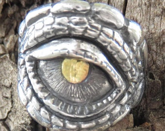 Anillo de ojo de dragón con pupila de oro de 14 quilates - Banda de plata muy ancha de estilo gótico - Anillo de plata grueso