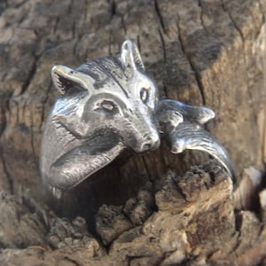 Wolf Ring in Sterling Silver Wolf Amulet Spirit Animal Totem Ring Wolf Ring for Women image 2