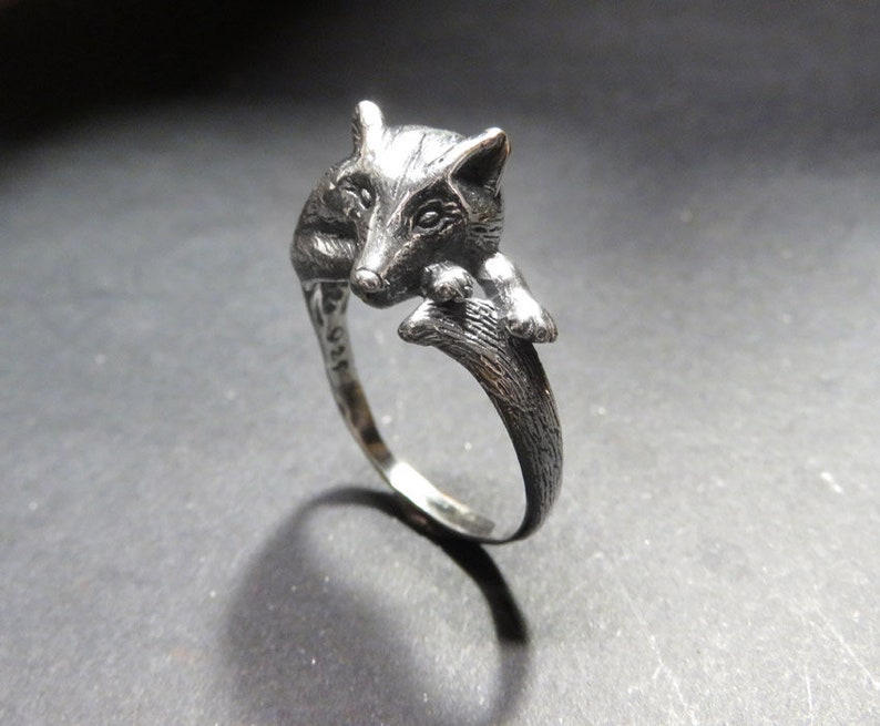 Wolf Ring in Sterling Silver Wolf Amulet Spirit Animal Totem Ring Wolf Ring for Women image 4