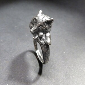 Wolf Ring in Sterling Silver Wolf Amulet Spirit Animal Totem Ring Wolf Ring for Women image 5