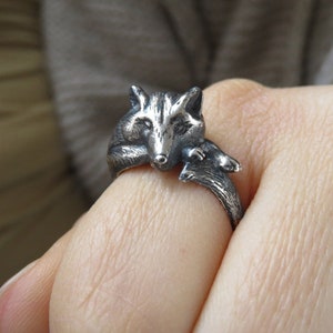 Wolf Ring in Sterling Silver Wolf Amulet Spirit Animal Totem Ring Wolf Ring for Women image 7