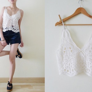 Vtg Oversize deep neck white lace crop top, Doily scallop blouse, deep neck,cover up,sweet,romantic,bohemian,hippie,gypsy,see through, S-M-L